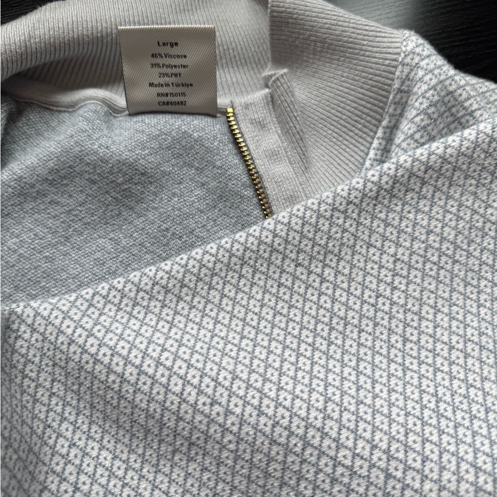 Light Gray Zip-Front Women's Knit Bomber Sweater - Picture 7 of 8